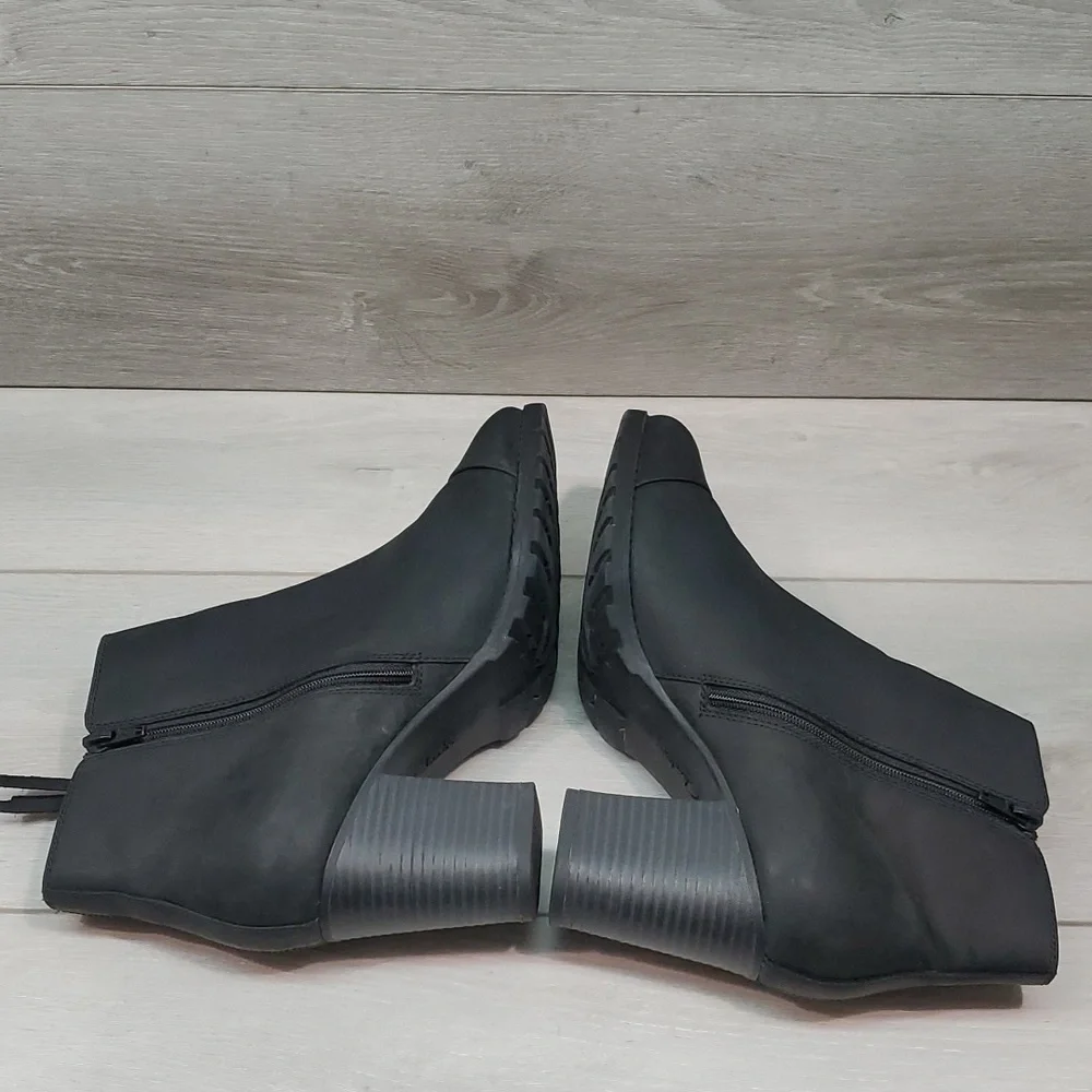 Clarks Women Verona Peach Cushioned Soft Ankle Leather Heels Boots shoes sz 10M